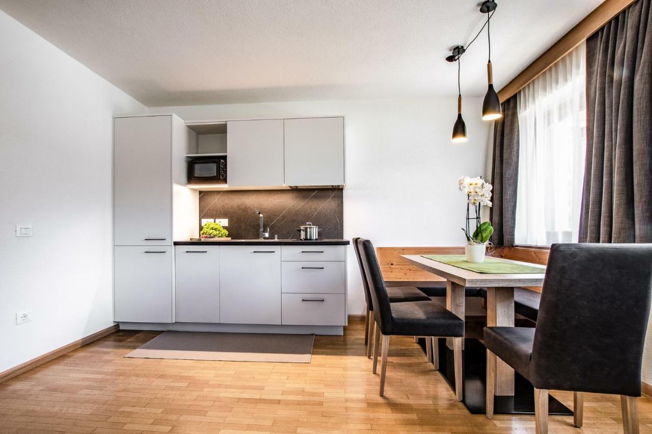 Ciasa Mael Dolomites Apartments La Valle Eksteriør billede
